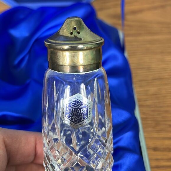 Stuart Crystal - Silver capped Crystal salt shaker only with original box - Picture 3 of 6